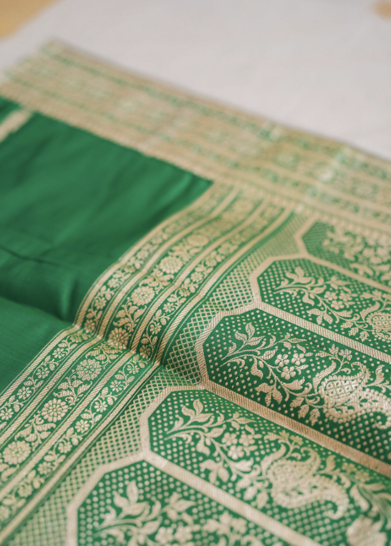 Table Cloth - Parrot Green